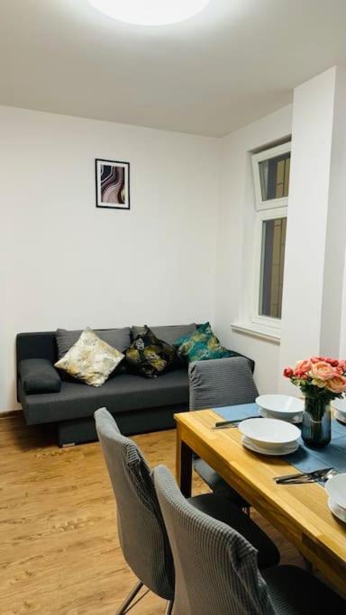 Appartamento Modern In Old Town Praga